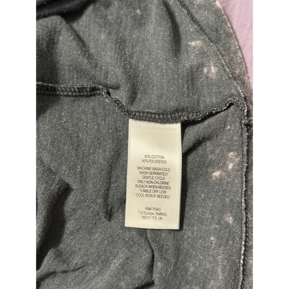 If It Were Me Women's Gray Distressed Sleeveless Tank Top - Medium - Picture 2 of 6